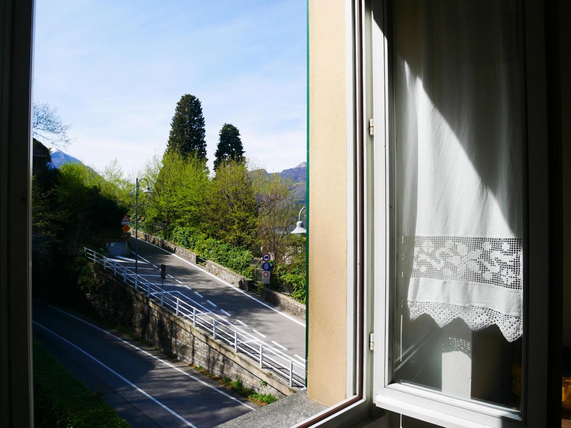 LA RIVA appartamento Perledo Esterno foto